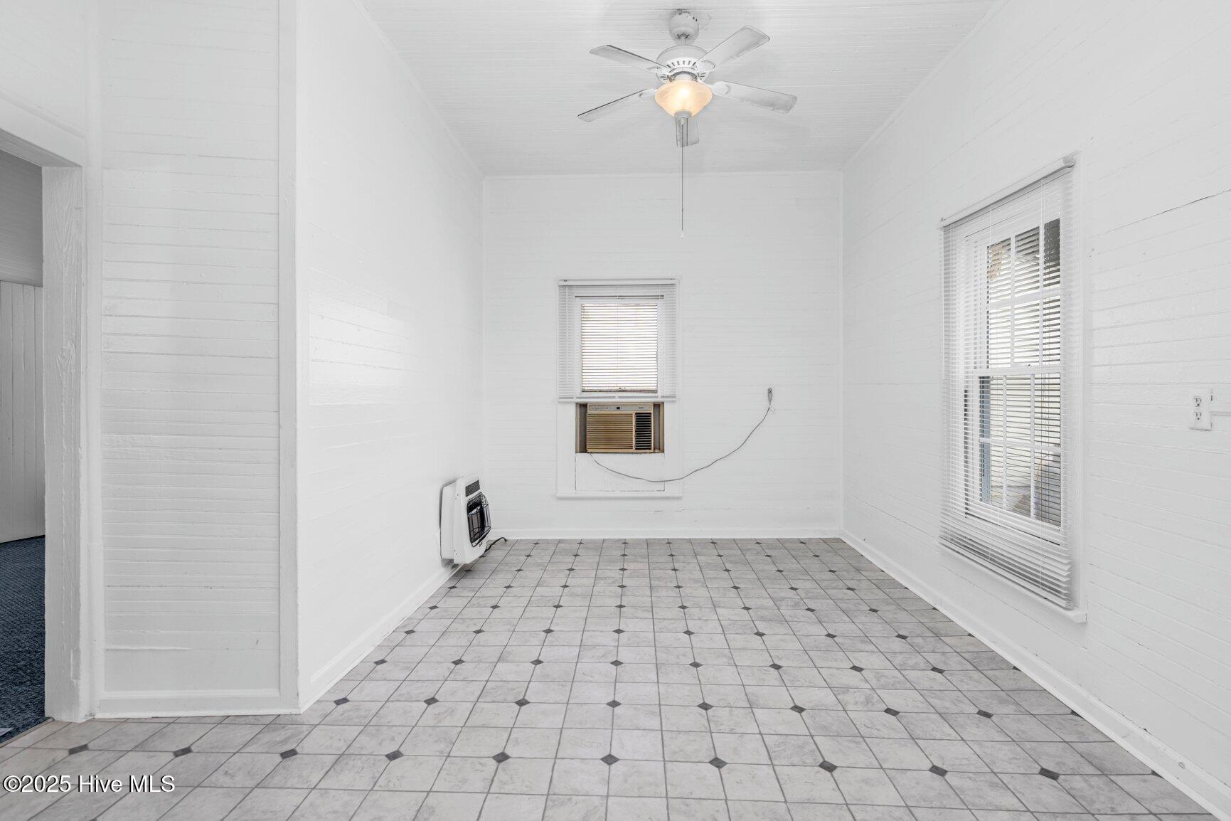 6217 Deans Street Bailey, NC 27807 - Photo 13 of 20 013-6217DeansStreet-Bailey-NC-27807-SMAL