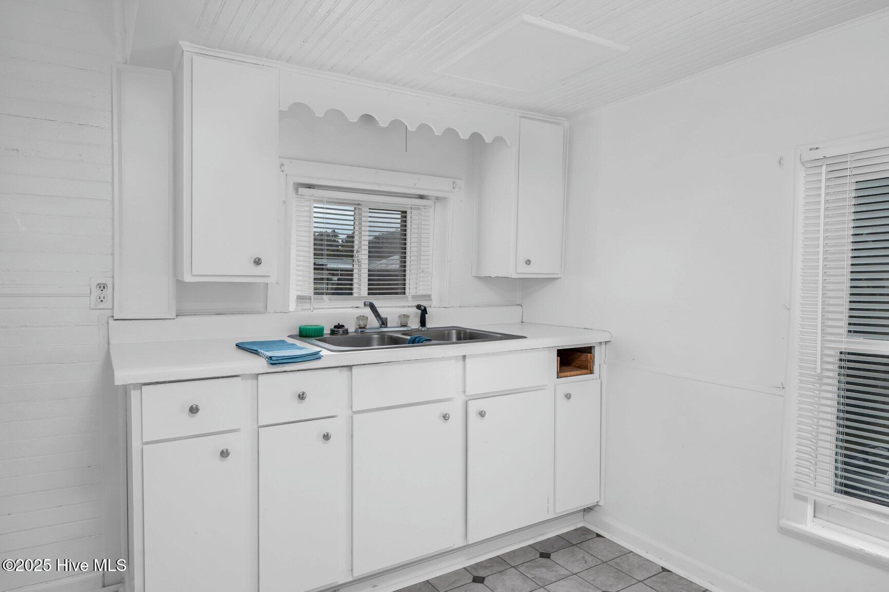 6217 Deans Street Bailey, NC 27807 - Photo 15 of 20 015-6217DeansStreet-Bailey-NC-27807-SMAL