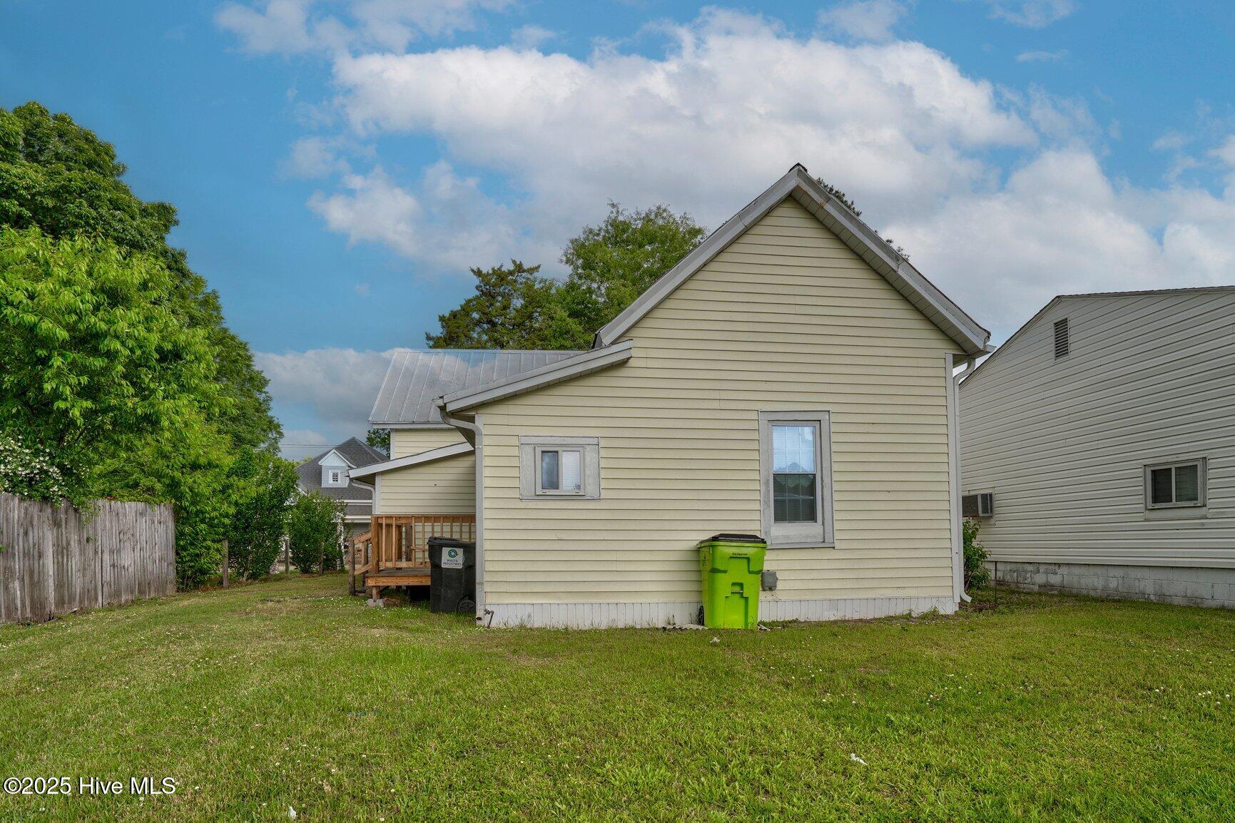 6217 Deans Street Bailey, NC 27807 - Photo 19 of 20 019-6217DeansStreet-Bailey-NC-27807-SMAL