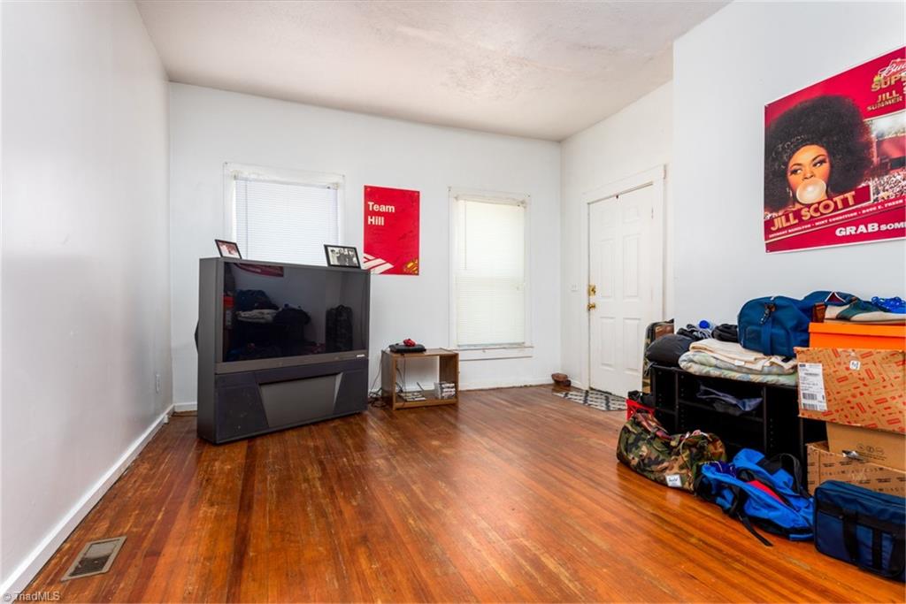 507 Newton Place High Point, NC 27262 - Photo 14 of 25 Gallery Image 14