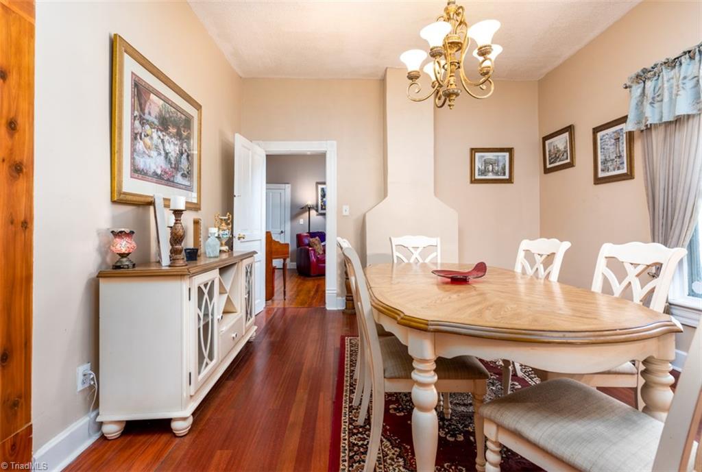 507 Newton Place High Point, NC 27262 - Photo 6 of 25 Gallery Image 6