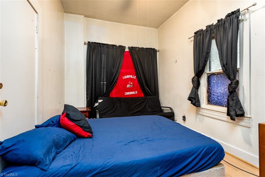 507 Newton Place High Point, NC 27262 - Photo 7 of 25 Gallery Image 7