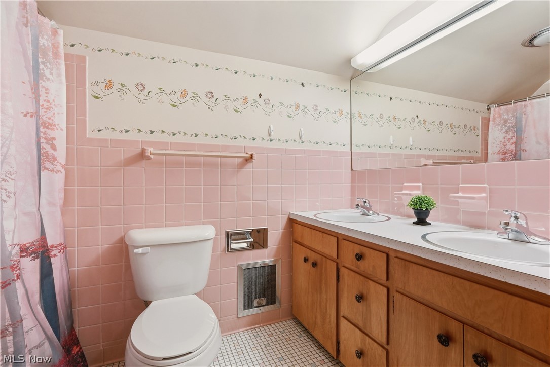 2208 Cleveland Road Wooster, OH 44691 - Photo 45 of 50 Bonus Rooms third bathroom