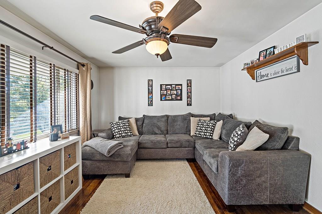 320 Waterman Road Jefferson Hills, PA 15025 - Photo 4 of 25 Gallery Image 4