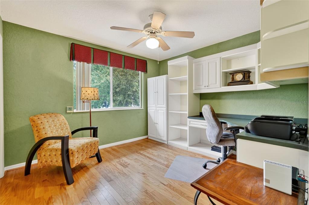 14879 Seminole Trail Seminole, FL 33776 - Photo 15 of 40 a workspace with furniture and a window