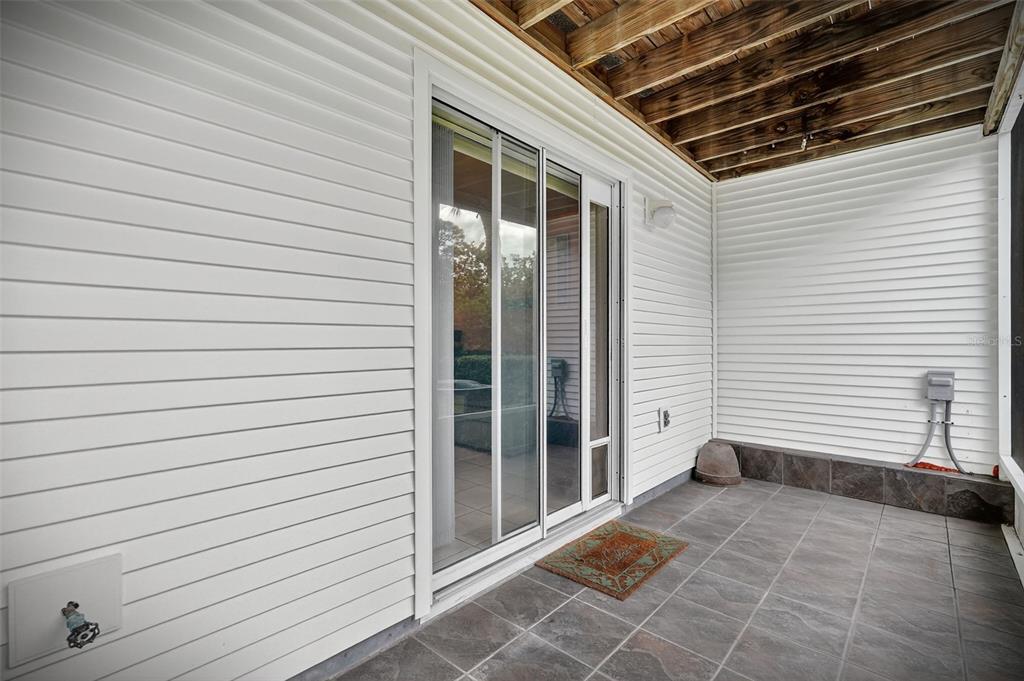 14879 Seminole Trail Seminole, FL 33776 - Photo 32 of 40 a view of an outdoor space