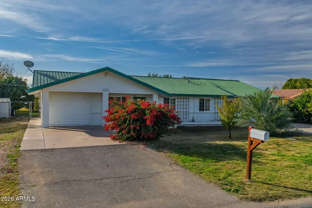 $950,000 | 13839 East Morgan Drive, Gilbert, AZ 85295