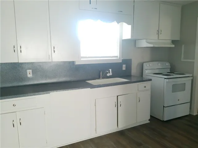 $1,250 | 3921 Chestnut Street, Unit A, Corpus Christi, TX 78411