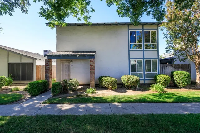 $299,900 | 2602 Parkway, Ceres, CA 95307