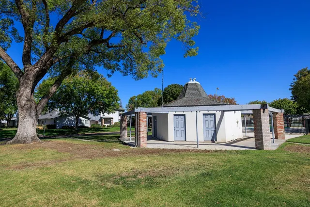 $299,900 | 2602 Parkway, Ceres, CA 95307