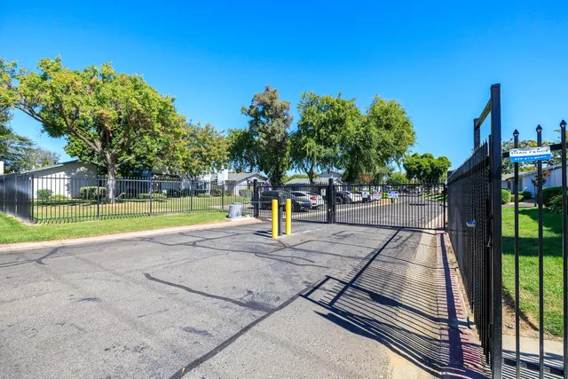 $299,900 | 2602 Parkway, Ceres, CA 95307