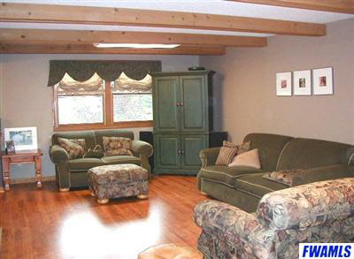 10015 Wheelock Road Fort Wayne, IN 46835 - Photo 2 of 10