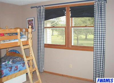 10015 Wheelock Road Fort Wayne, IN 46835 - Photo 8 of 10