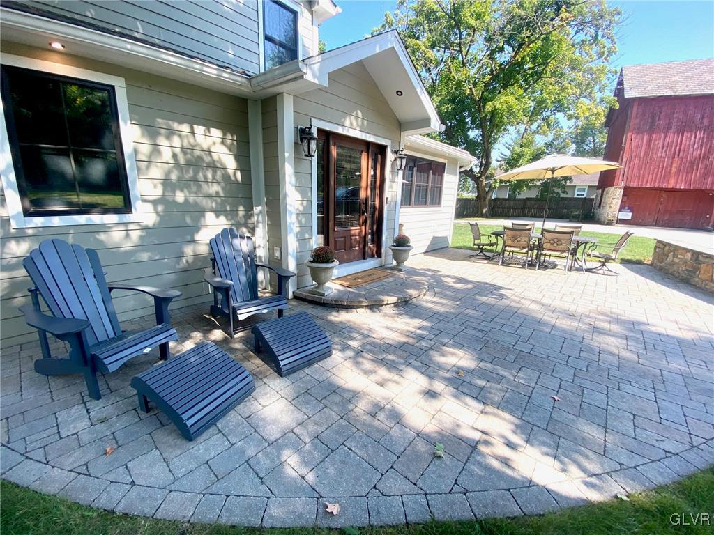 1665 Easton Road Hellertown, PA 18055 - Photo 2 of 37