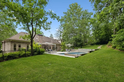 $2,790,000 | 915 Calloway Drive, Brentwood, TN 37027