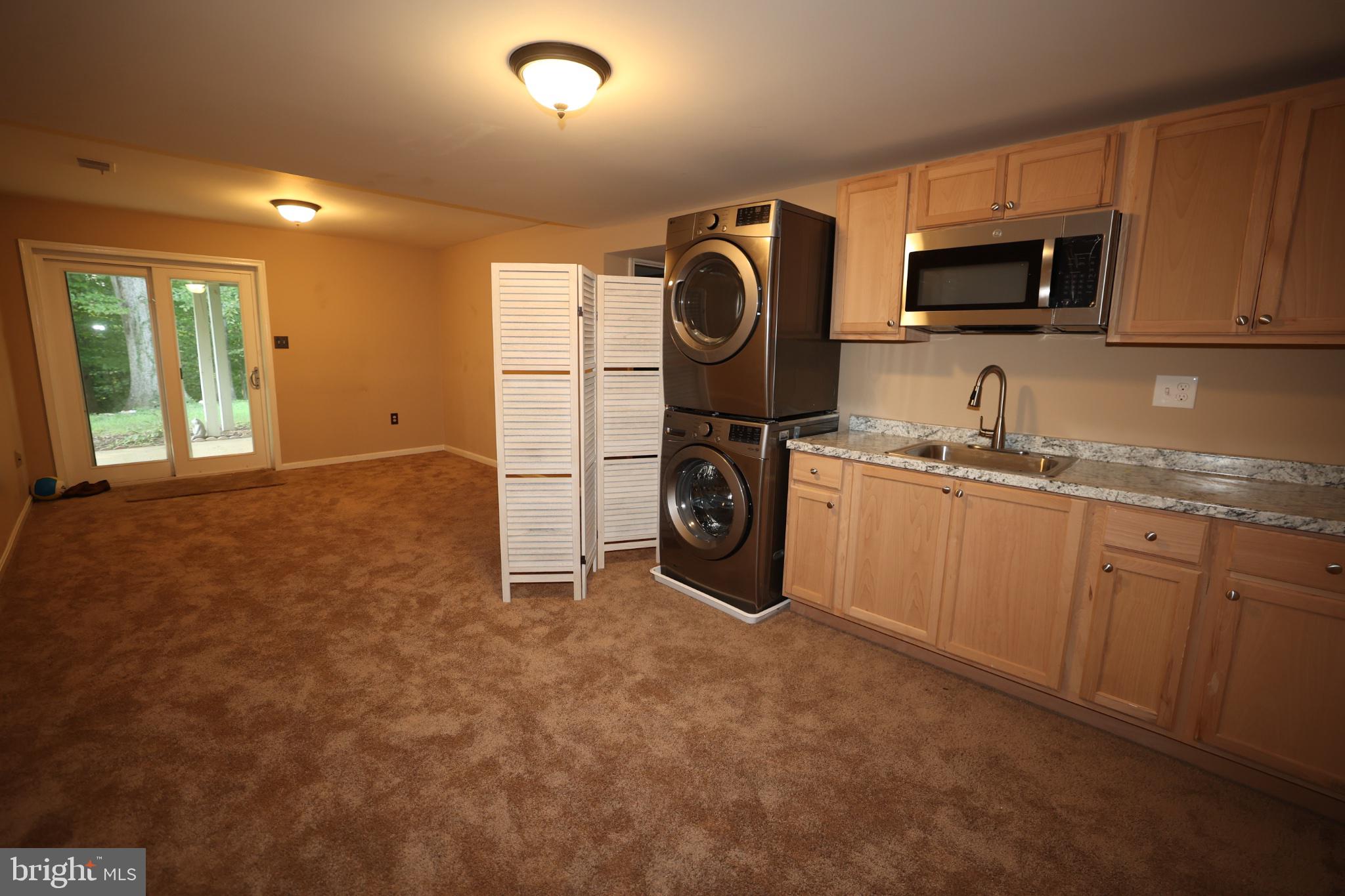 3094 Fennegan Court Lake Ridge, VA 22192 - Photo 2 of 10 Gallery Image 2