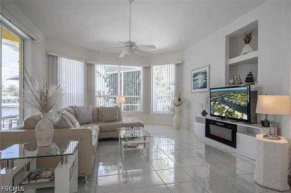 $4,300 | 4412 Southwest 26th Avenue, Cape Coral, FL 33914