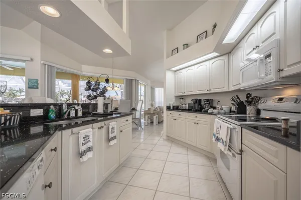 $4,300 | 4412 Southwest 26th Avenue, Cape Coral, FL 33914