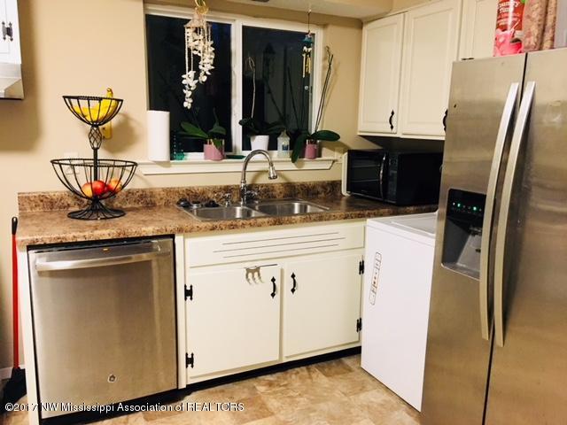 1463 Stateline Road West Southaven, MS 38671 - Photo 8 of 12 sl5