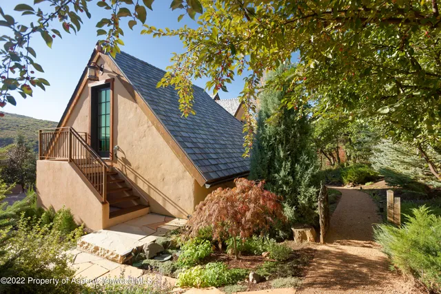 a view of backyard of house