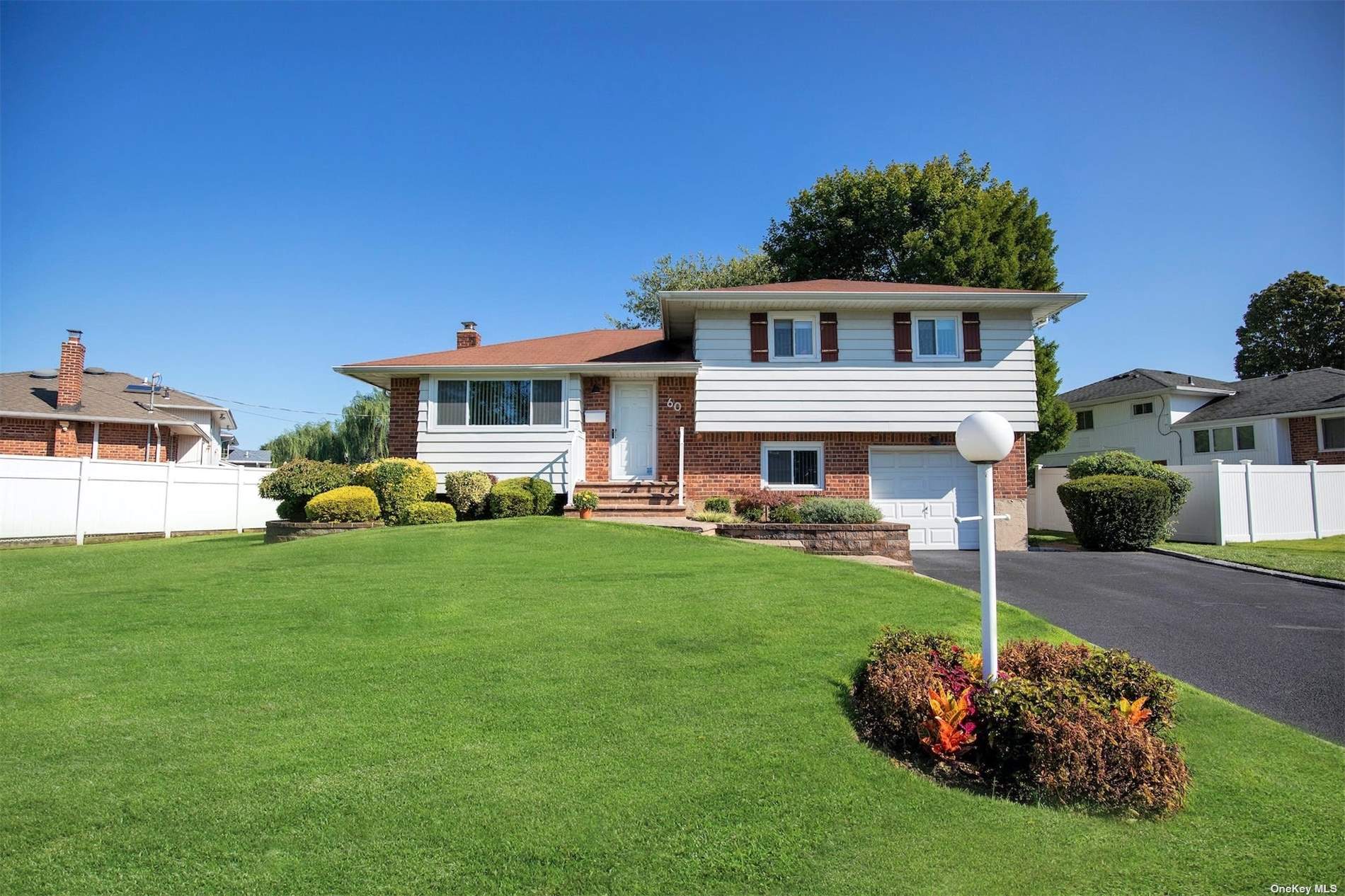 60 Stratford Road Plainview, NY 11803 - Photo 1 of 1 Gallery Image 1