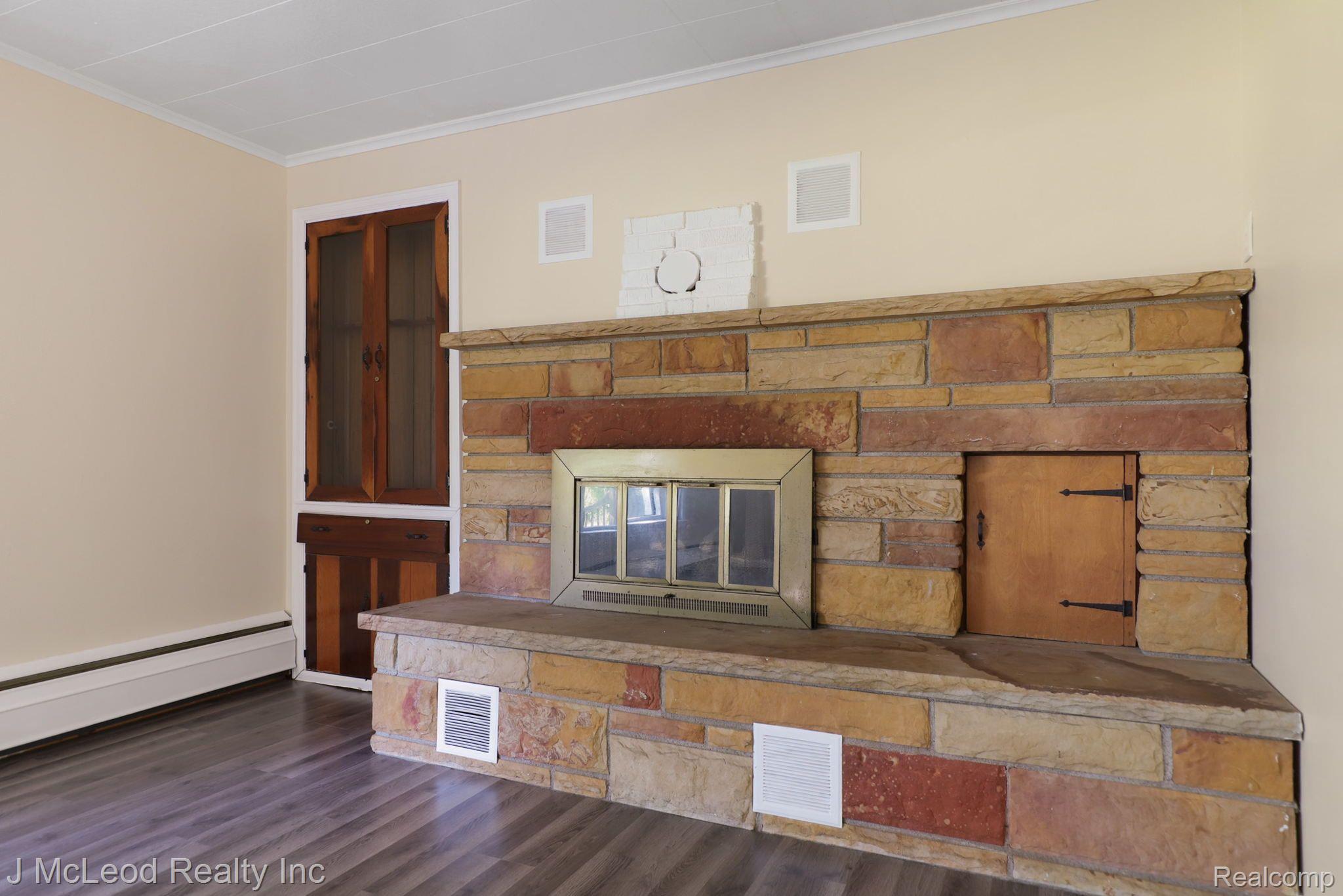 8866 State Road Millington, MI 48746 - Photo 11 of 48 Gallery Image 11