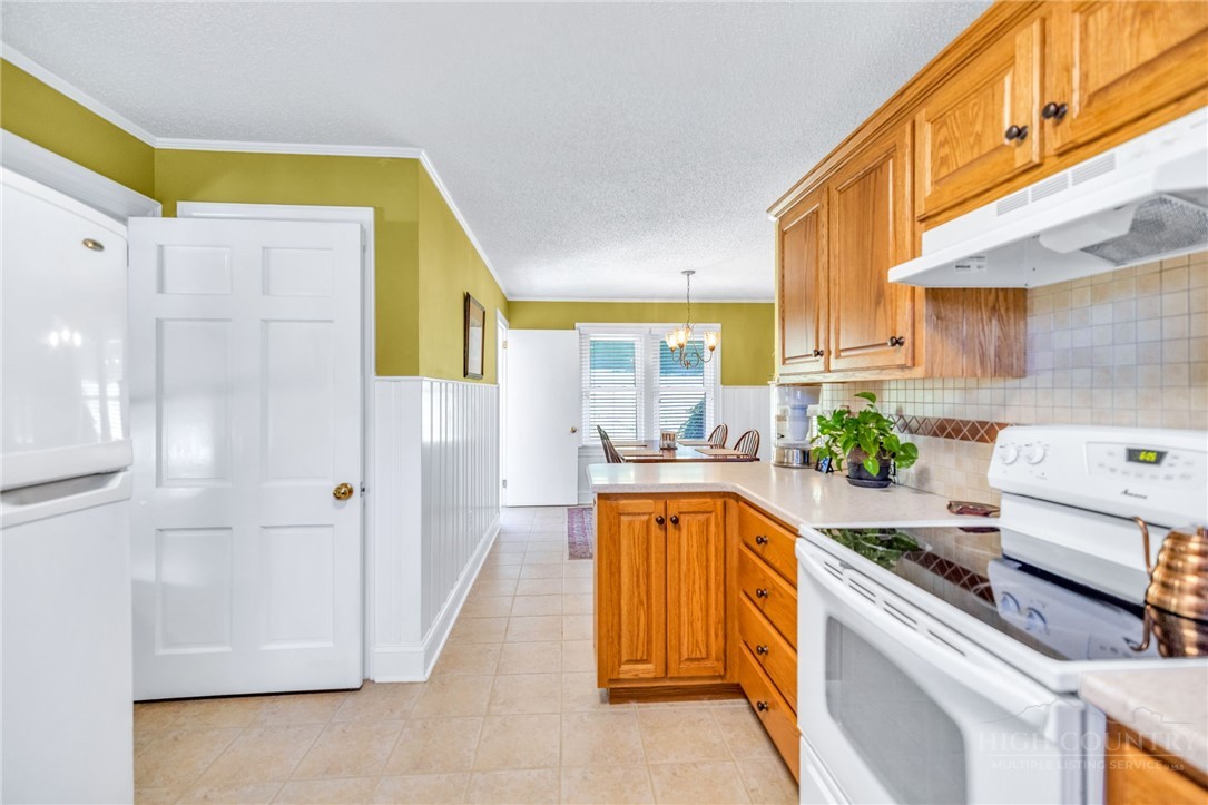 201 Reno Road West Jefferson, NC 28694 - Photo 22 of 45