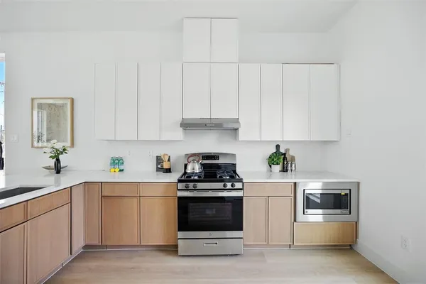 $489,000 | 312 North Lancaster Avenue, Unit 101, Dallas, TX 75203