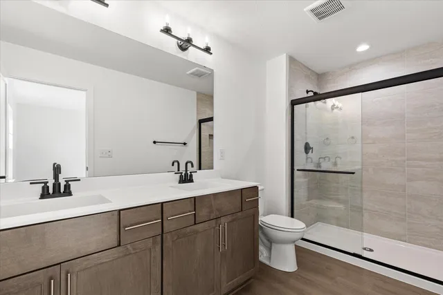 $575,900 | N174W20671 Laurel Springs Circle, Jackson, WI 53037