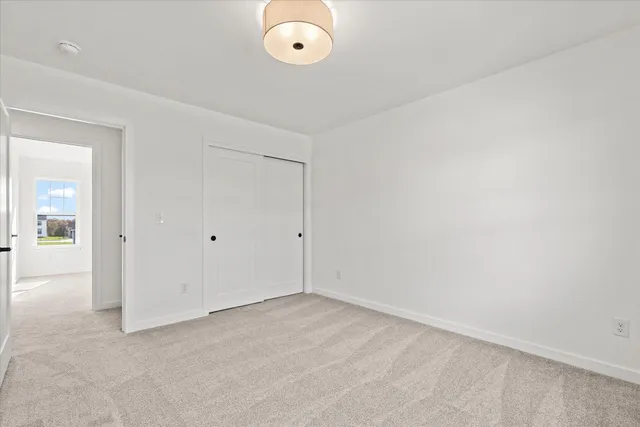 $575,900 | N174W20671 Laurel Springs Circle, Jackson, WI 53037