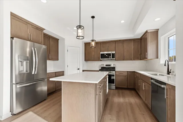 $575,900 | N174W20671 Laurel Springs Circle, Jackson, WI 53037