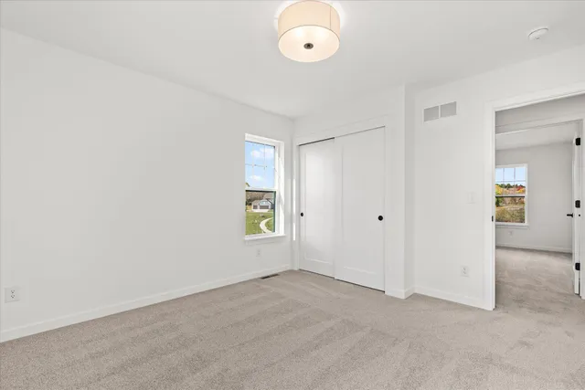 $575,900 | N174W20671 Laurel Springs Circle, Jackson, WI 53037