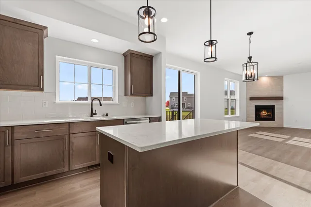 $575,900 | N174W20671 Laurel Springs Circle, Jackson, WI 53037