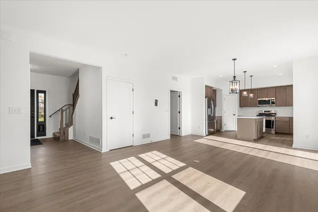 $575,900 | N174W20671 Laurel Springs Circle, Jackson, WI 53037