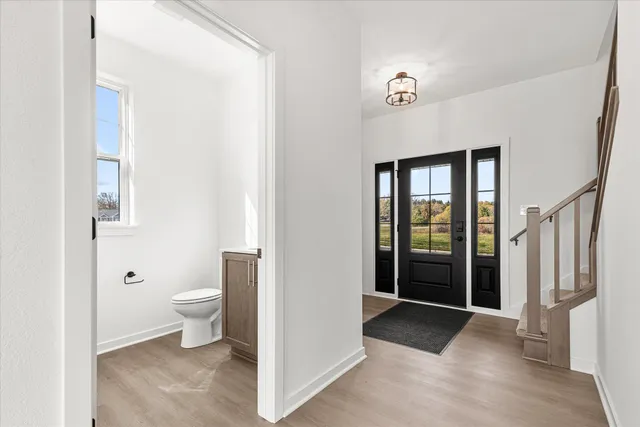 $575,900 | N174W20671 Laurel Springs Circle, Jackson, WI 53037