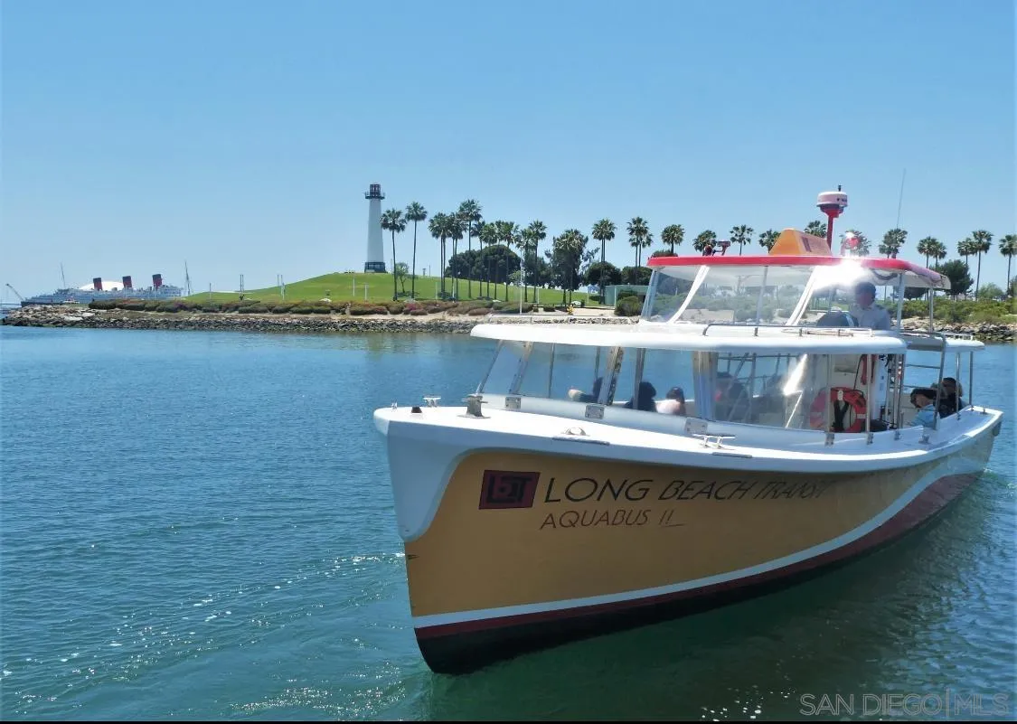 525 East Seaside Way, Unit 1607 Long Beach, CA 90802 - Photo 39 of 41 a view of a swimming pool with a lake view