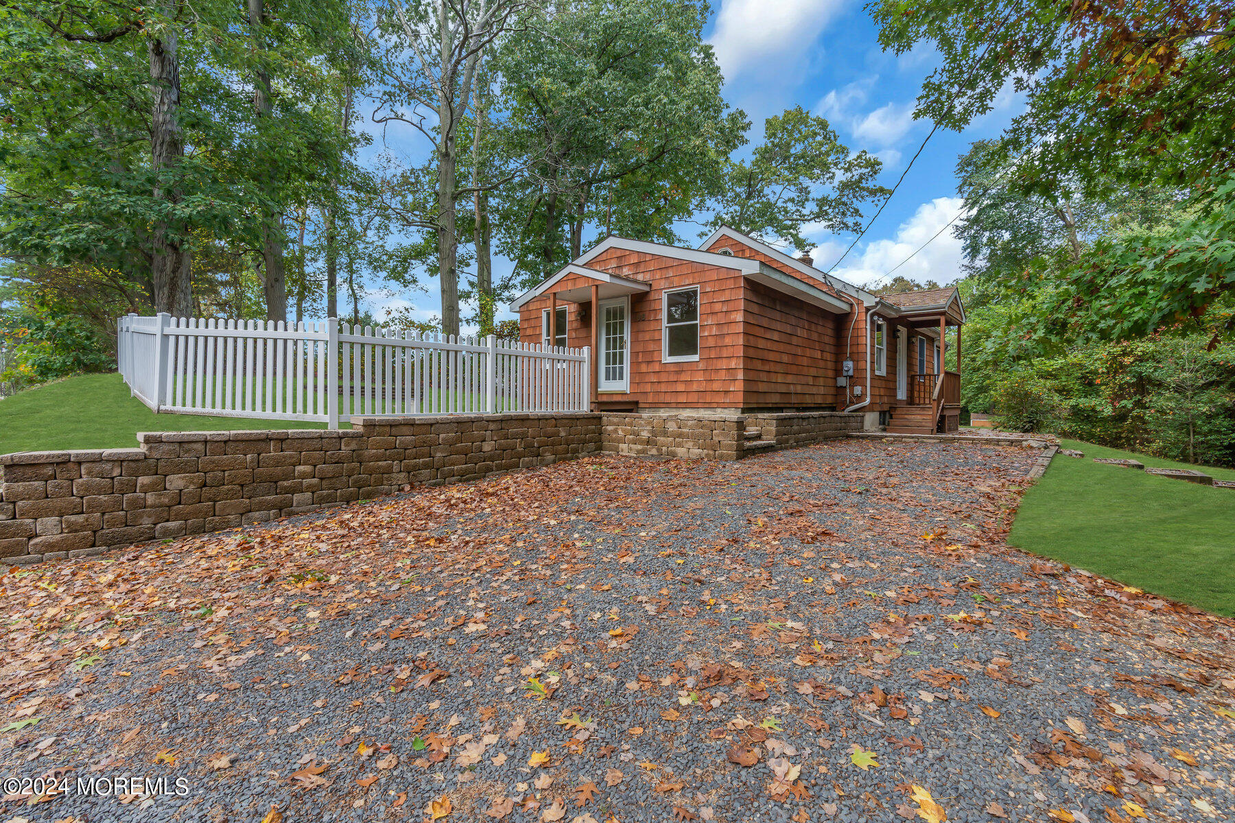 188 Five Points Road Colts Neck, NJ 07722 - Photo 3 of 28 005_dsc08396-1_26