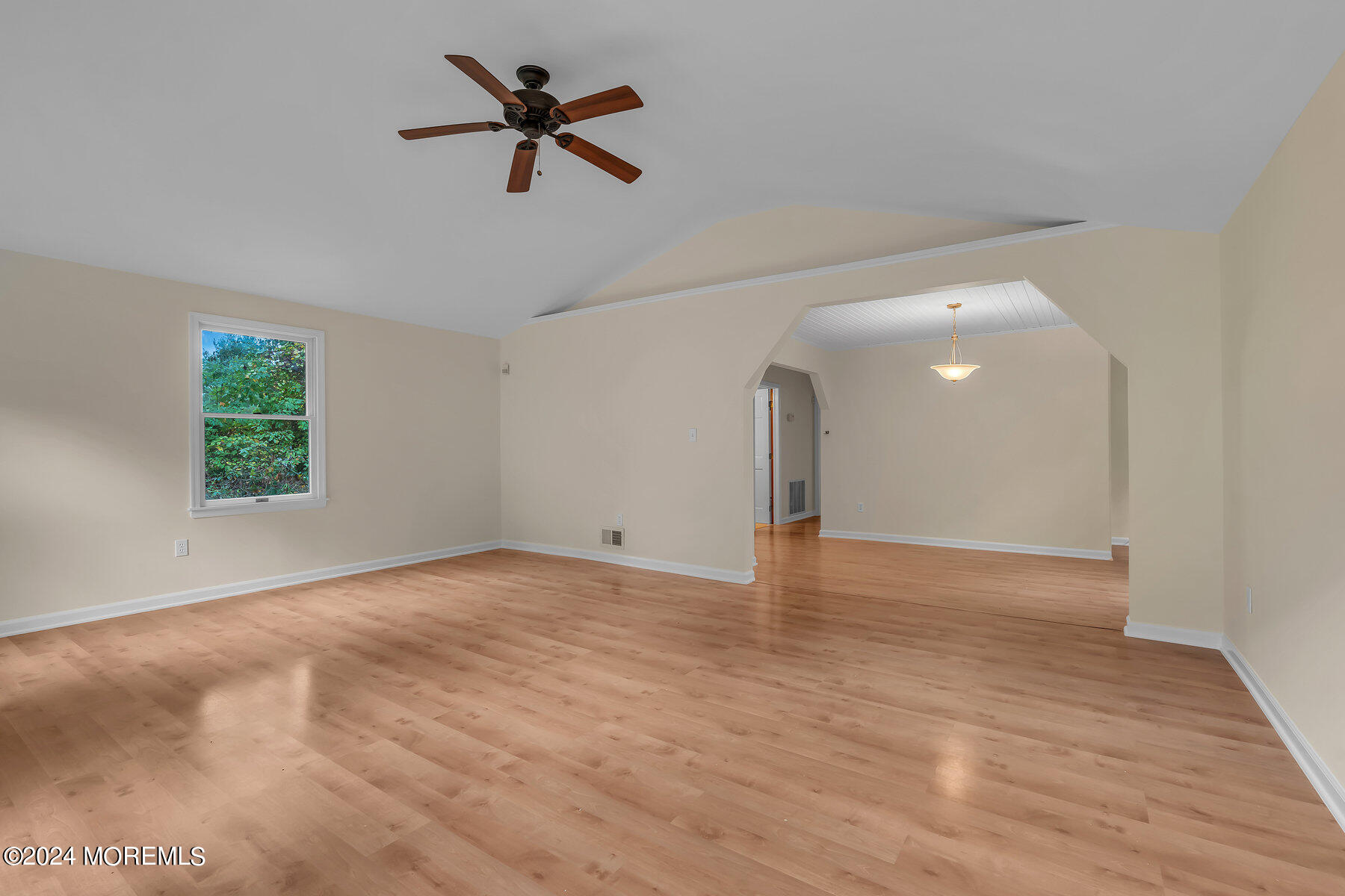 188 Five Points Road Colts Neck, NJ 07722 - Photo 9 of 28 010_dsc08251_894