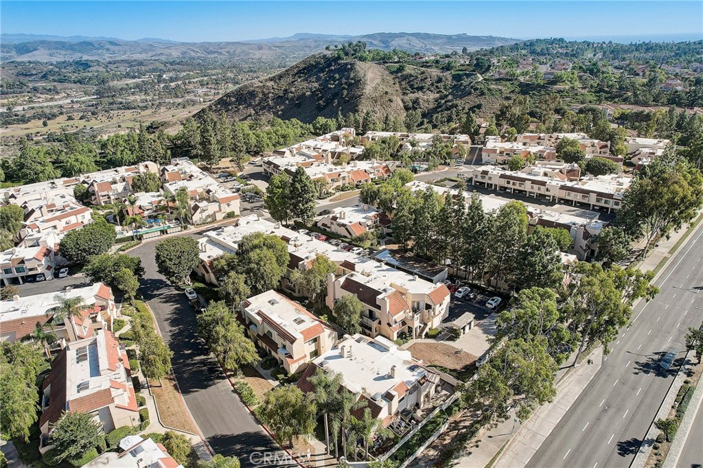 23 Pearl Laguna Niguel, CA 92677 - Photo 28 of 37 an aerial view of multiple house