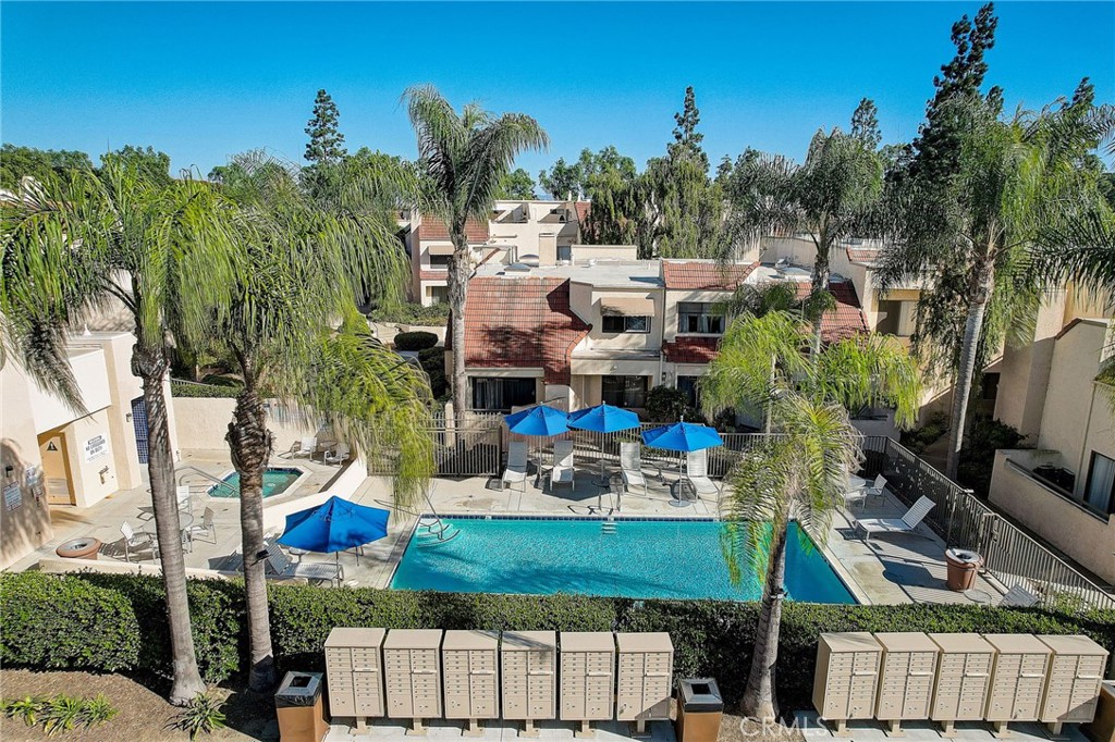 23 Pearl Laguna Niguel, CA 92677 - Photo 36 of 37 a view of a chairs and table in patio