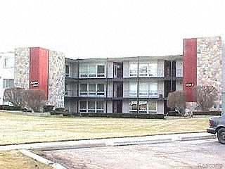4345 Crooks Road, Unit 33 Royal Oak, MI 48073 - Photo 1 of 1 Listing Image