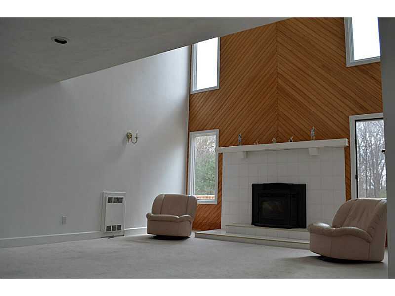 34 Rogler Farm Road Smithfield, RI 02917 - Photo 10 of 23 Den/Family/Great Room.