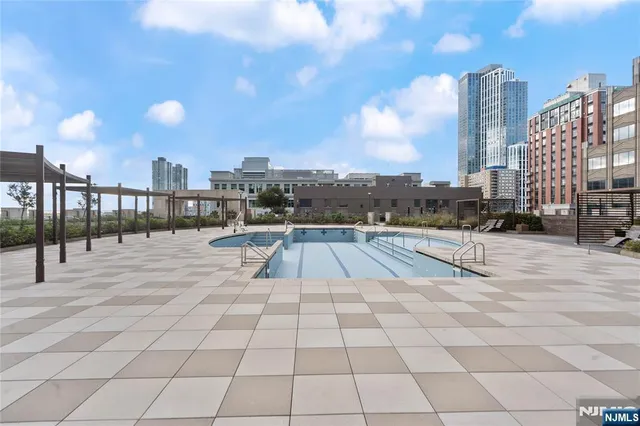 $775,000 | 99 Hudson Street, Unit 2607, Jersey City, NJ 07302