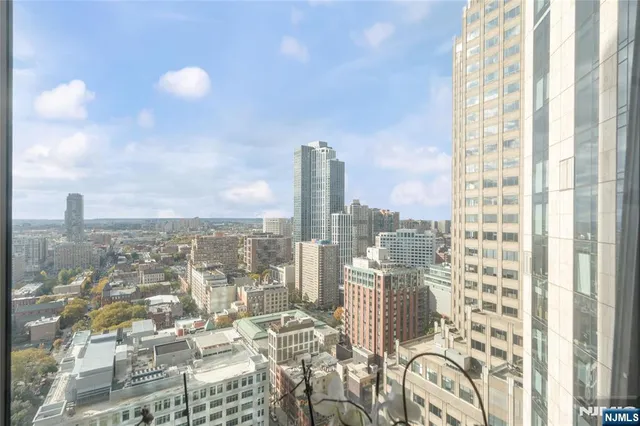$775,000 | 99 Hudson Street, Unit 2607, Jersey City, NJ 07302
