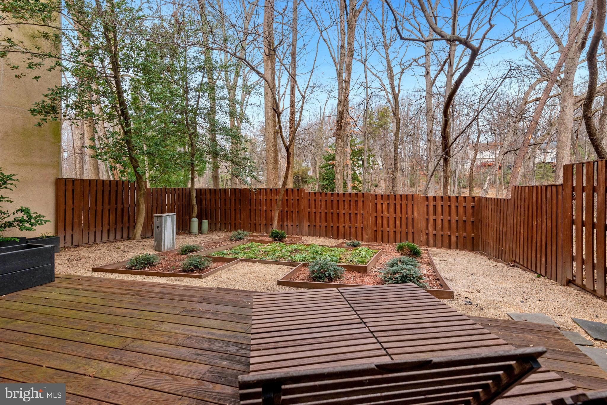 11642 Mediterranean Court Reston, VA 20190 - Photo 32 of 42 Lower level- walk out to rear deck & fenced yard!