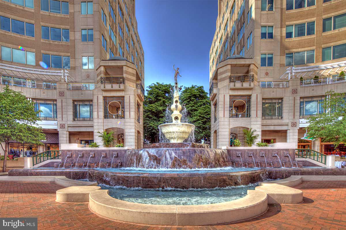 11642 Mediterranean Court Reston, VA 20190 - Photo 40 of 42 Less than 1 mile to Reston Town Center!