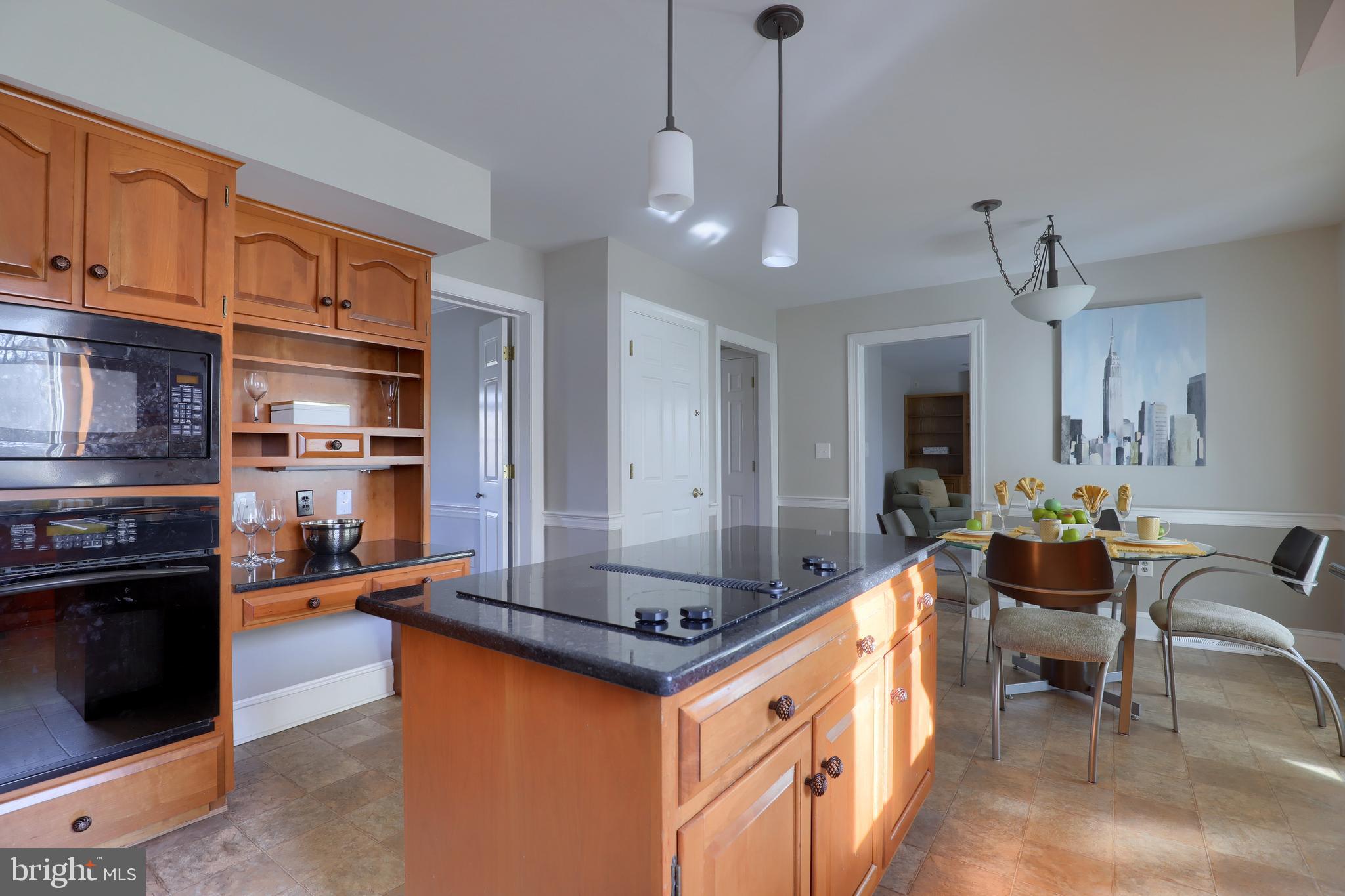 504 Greenhowe Drive Lititz, PA 17543 - Photo 6 of 27 Gallery Image 6