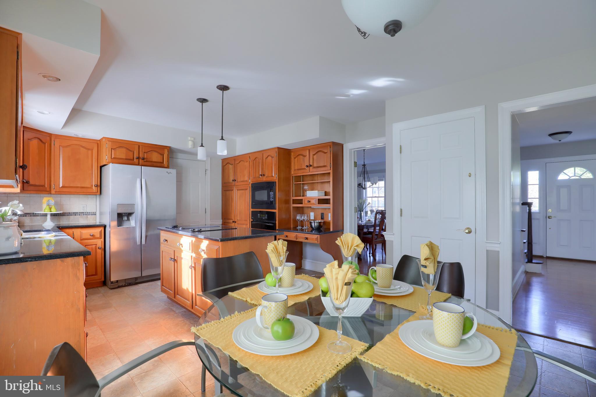 504 Greenhowe Drive Lititz, PA 17543 - Photo 9 of 27 Gallery Image 9