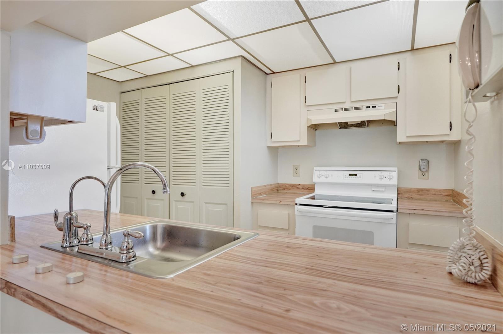 10022 Winding Lake Road, Unit 103 Sunrise, FL 33351 - Photo 9 of 25 Gallery Image 9