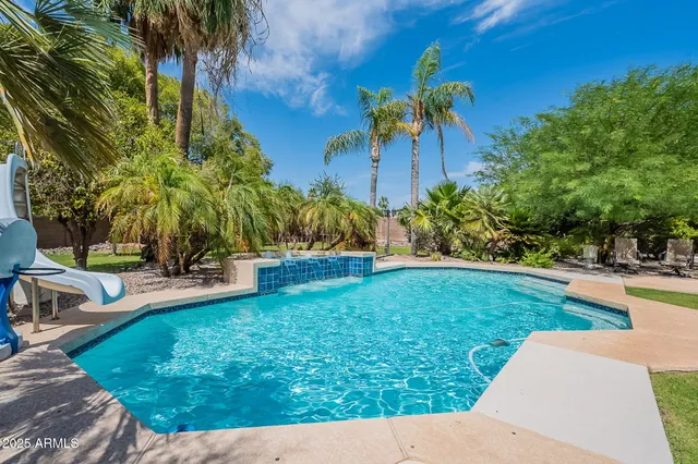 $885,000 | 2160 East Kenwood Street, Mesa, AZ 85213